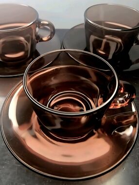 Vintage MCM Vereco France Duralex Rivage  purple glass tea cups and saucers